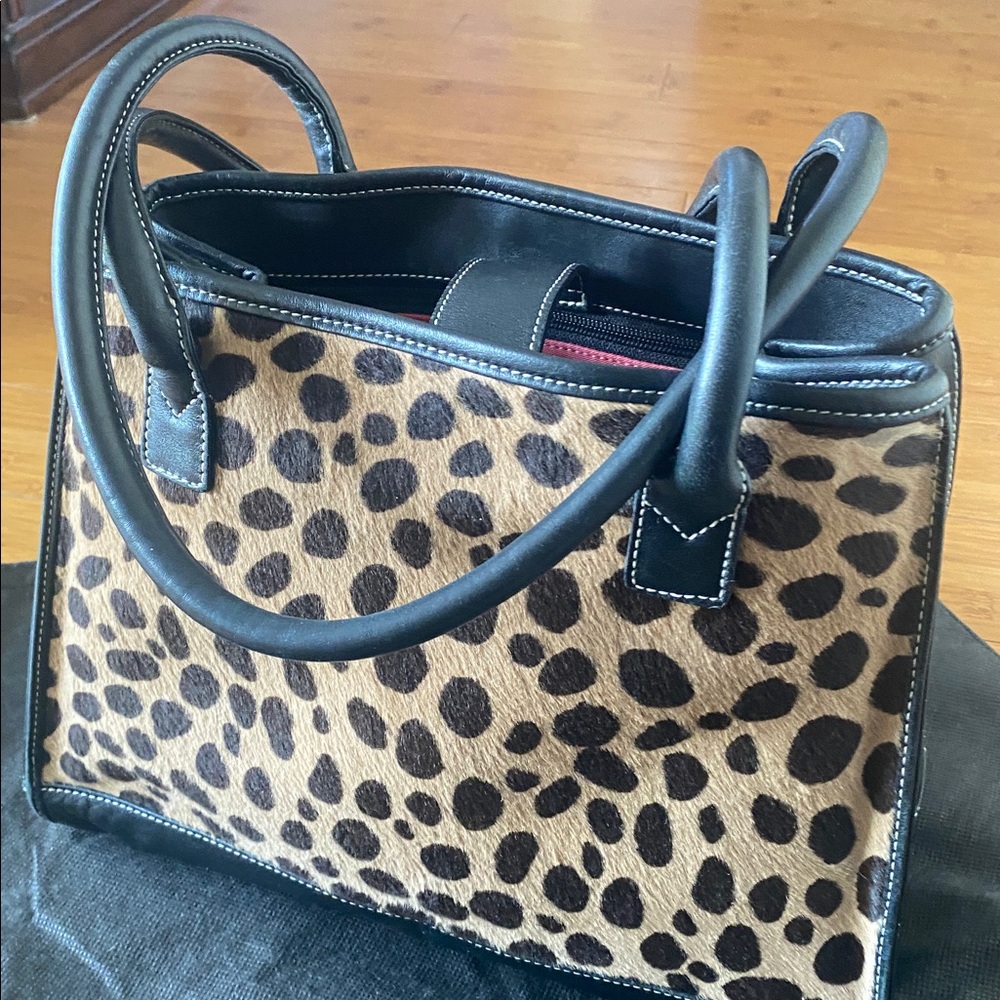 Beautiful TAYLOR handbag